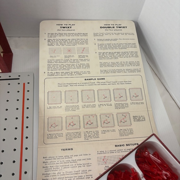 Twixt 3M Bookshelf Strategy Board Game 1962 Complete W/directions pieces & board - Picture 11 of 13